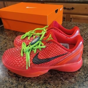 NIKE ZOOM KOBE 6 PROTRO GS 'REVERSE GRINCH'